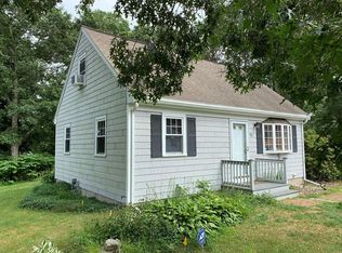 83 Mayflower Ln, Wareham, MA 02571
