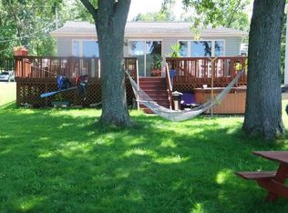 W10738 Becker Rd, Poynette, WI 53955