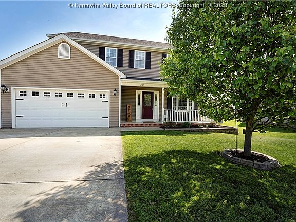 3rd image of 319 Prado Dr