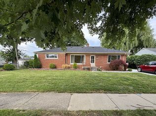 6326 Lathers St, Garden City, MI 48135