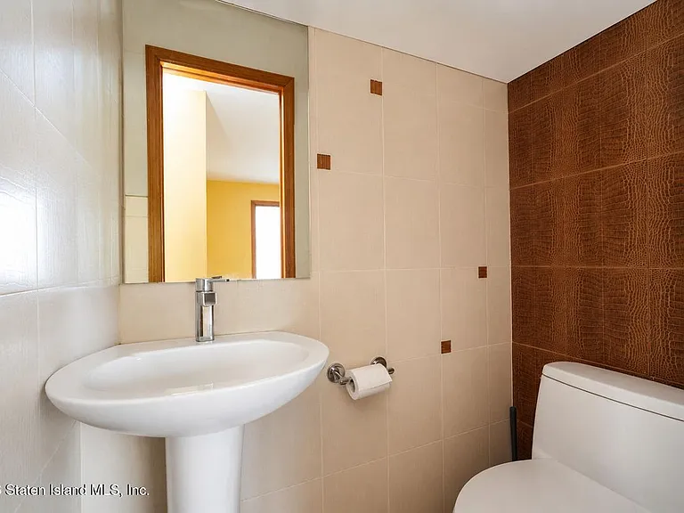 43 Cherrywood Ct — Photo 6