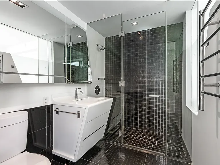 123 Washington St #30H — Photo 5