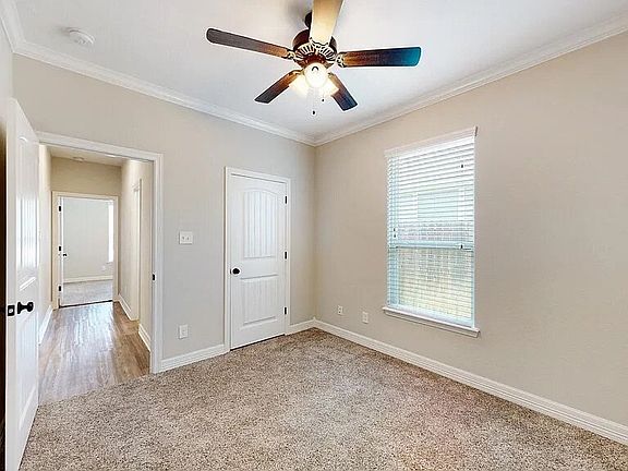 4th image of 2131 Mountain Wind Loop