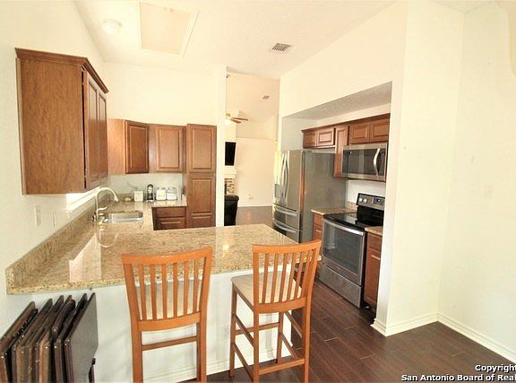 3rd image of 6275 Valley Bay Dr