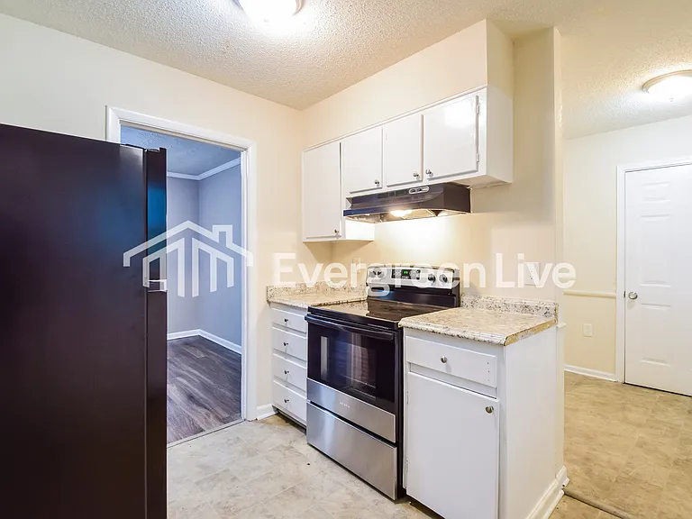 3669 Bishops Bridge Rd — Photo 5