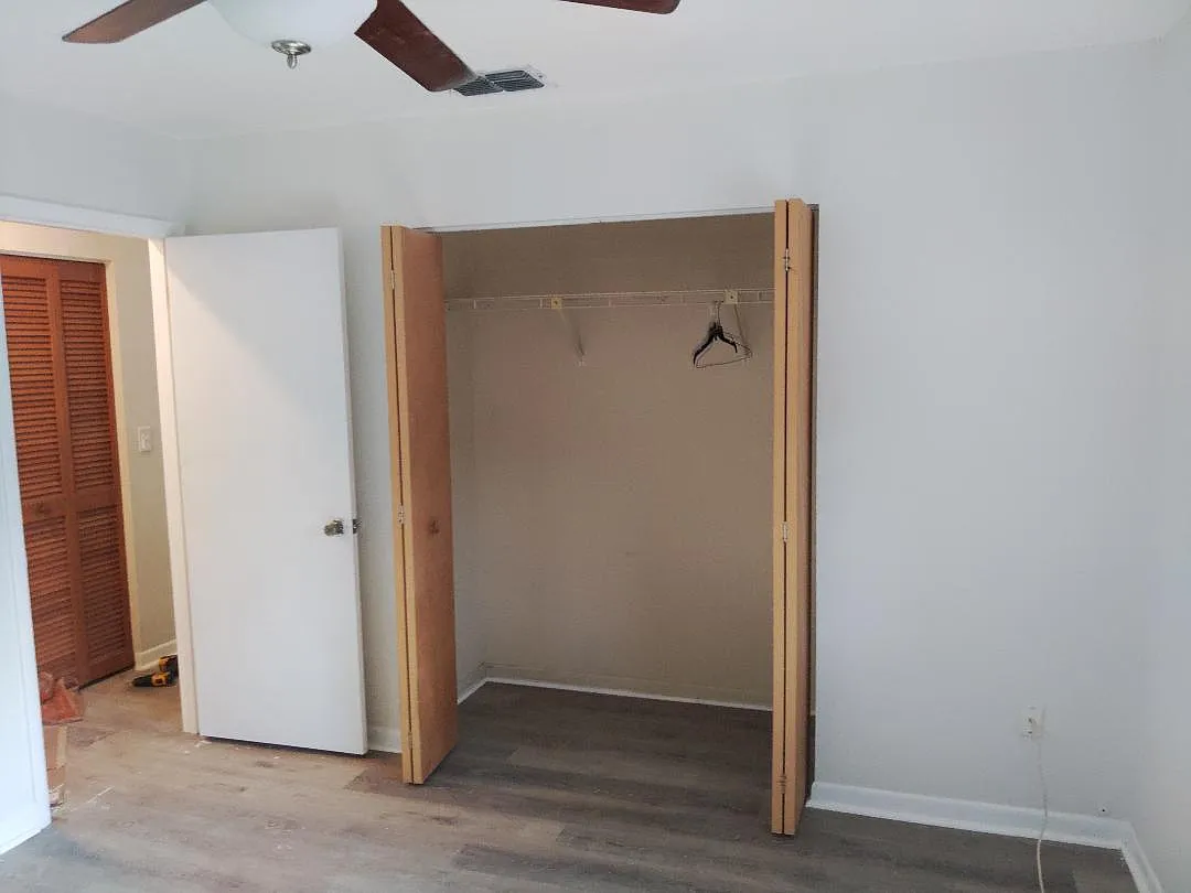 1187 E Spruce St — Photo 2