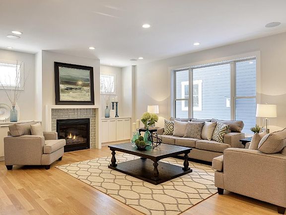 3rd image of 4129 Chowen Ave S