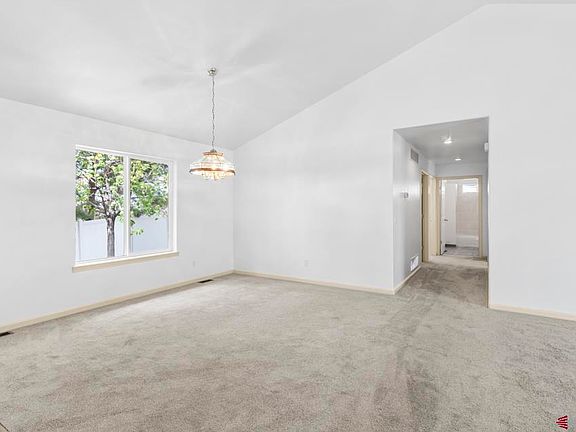 5th image of 2201 Mead Lane
