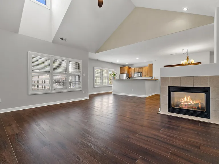 7937 Williamsburg Ct #201 — Photo 3