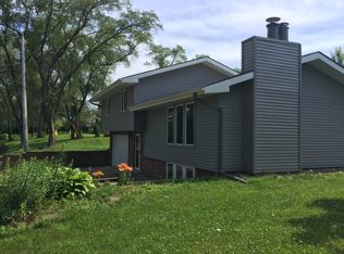 19472 Perry Rd, Council Bluffs, IA 51503