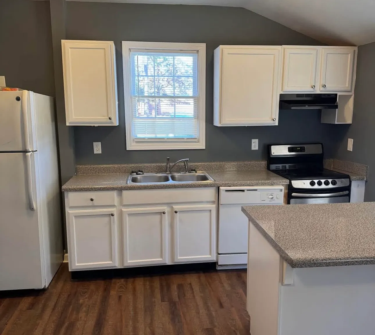 1 bed, $750 — Photo 4