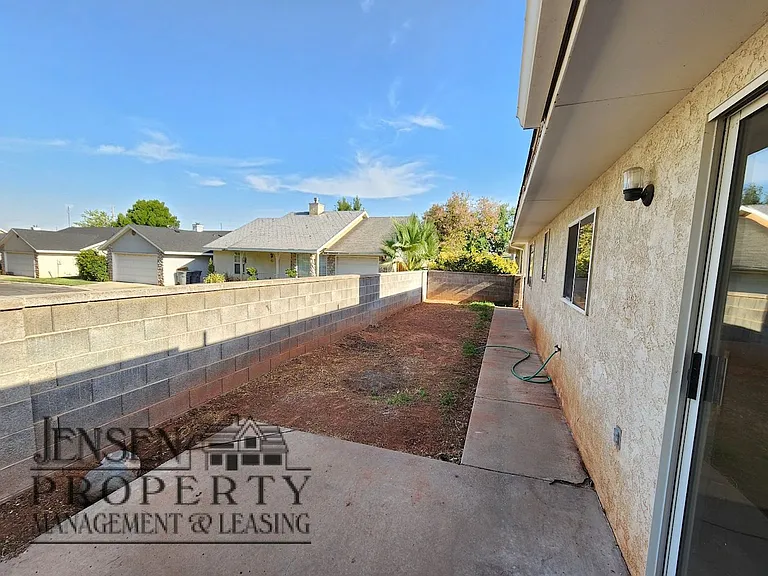 1040 N 1300 W #79 — Photo 21