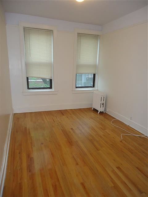 1st image of 2509 30th Ave APT 2F