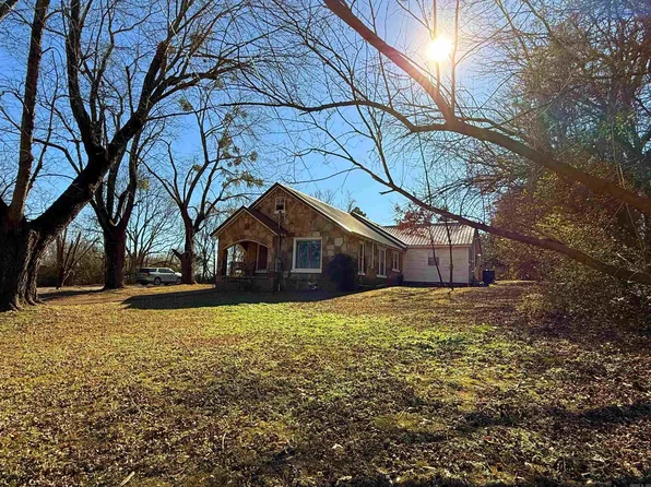 705 Bethesda Rd, Batesville, AR 72501