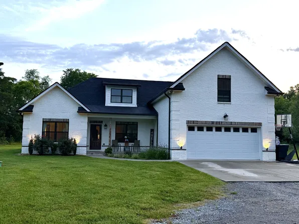 1340 Vesta Rd, Lebanon, TN 37090