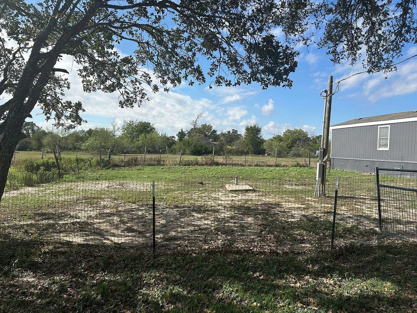 College Station - 3 Bedroom / 2 Bath Manufactured Home w/3 acres off FM 60 near TAMU! Horses Allo... — Photo 4
