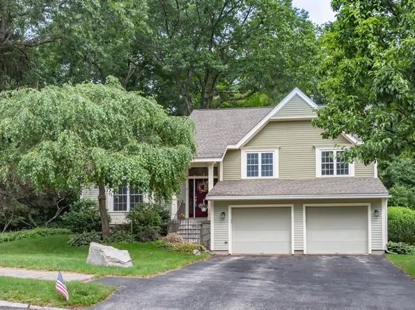 6 Canter Ct, Nashua, NH 03063