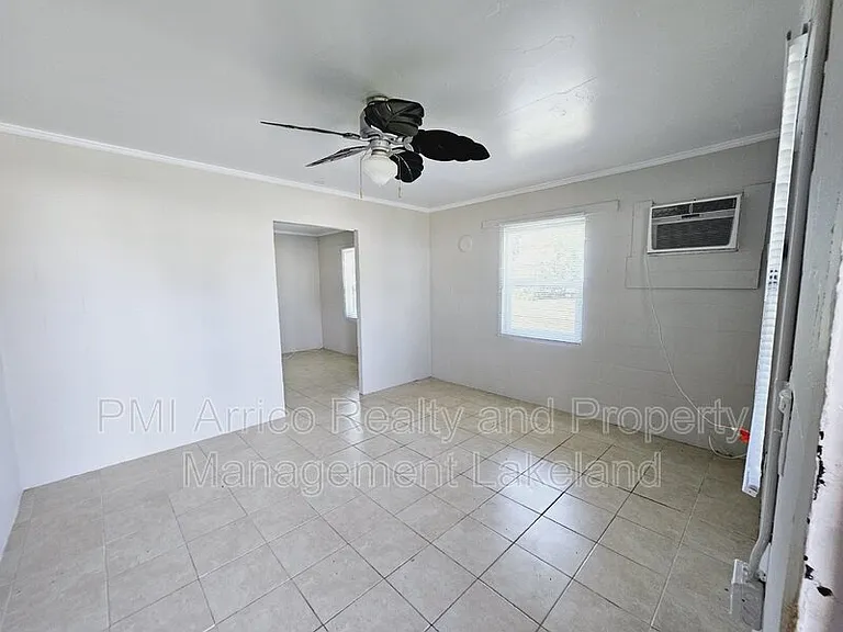 324 Pearl St #2 — Photo 10