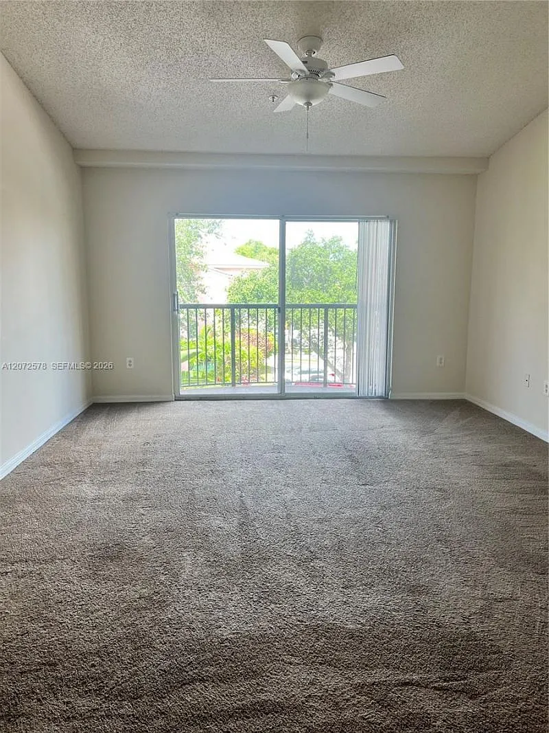 2 bed, 2.0 bath, 1054 sqft, $2,300 — Photo 3