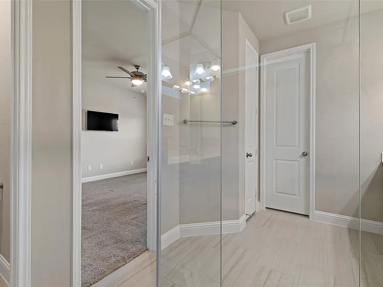 18710 Lynnwood Crest Ln — Photo 34