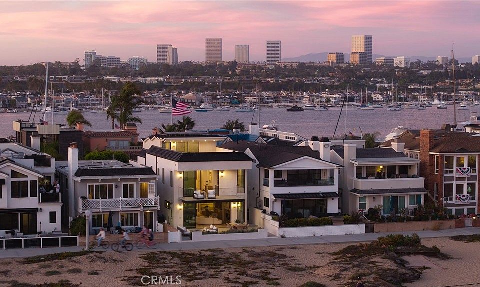 1st image of 1123 E Balboa Blvd