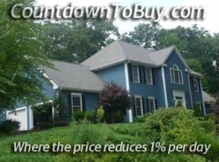 44 Aspen Ln, Monroe, CT 06468