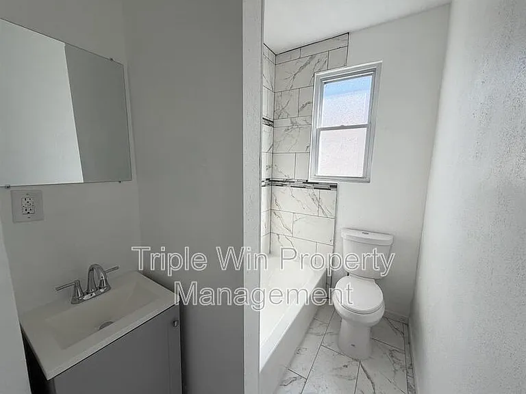 123 W Thornton Ave — Photo 19