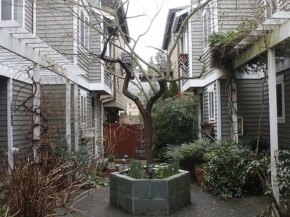 2nd image of 6527 35th Ave NE APT B