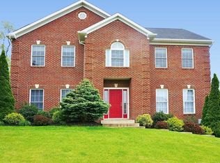 104 Walkers Ridge Rd, Presto, PA 15142