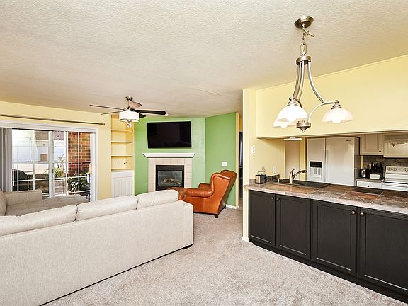 2nd image of 6440 Ep True Pkwy #2101