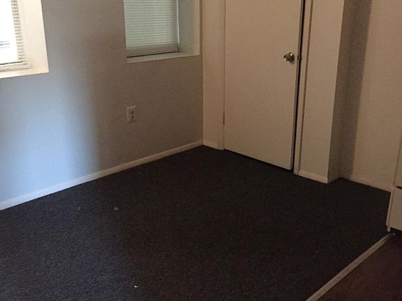 3rd image of 328-330 Bainbridge St #25