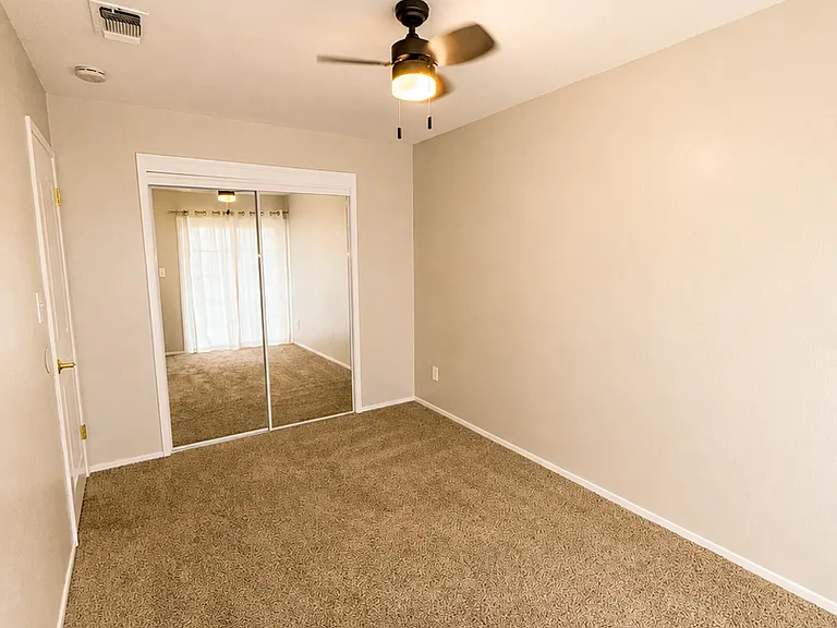 090- 4201 Isla Verde Street — Photo 7