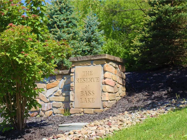 11900 Epping Trl, Chardon, OH 44024