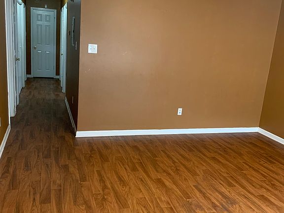 Living room to corridor