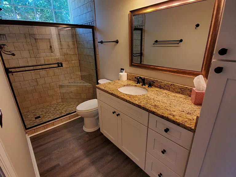 2258 Essex Dr #H — Photo 9