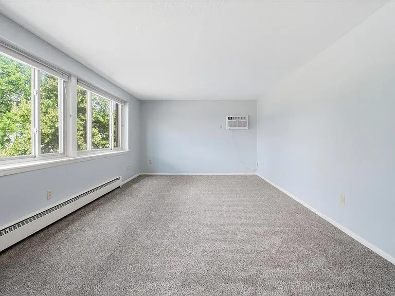 4400 Upton Ave S #202 — Photo 4