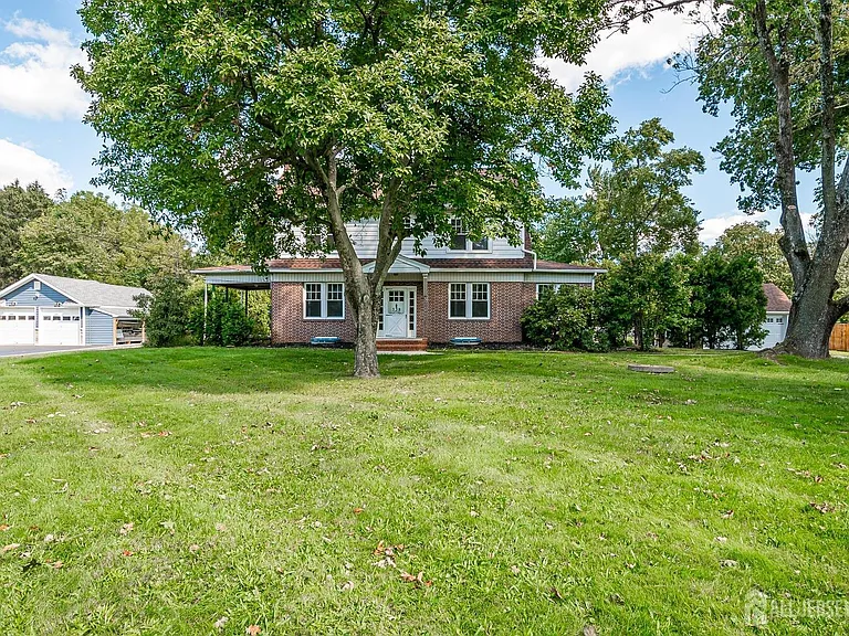 338 Buckelew Ave — Photo 59