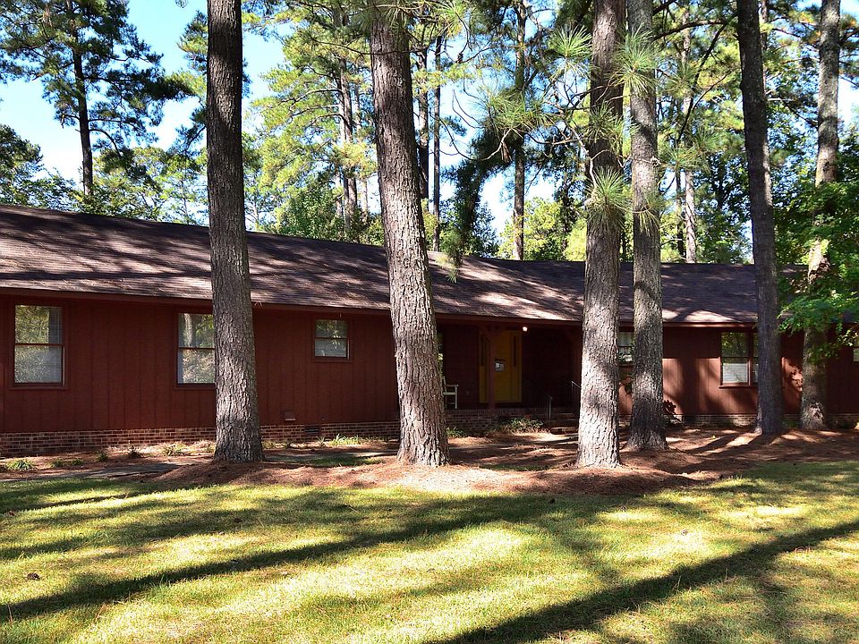 1st image of 404 Fairfield Drive