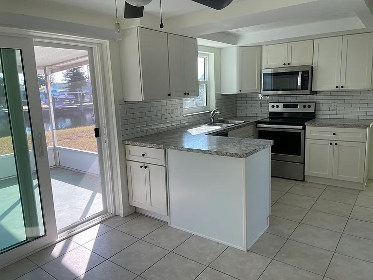 13636 Veronica Dr — Photo 7