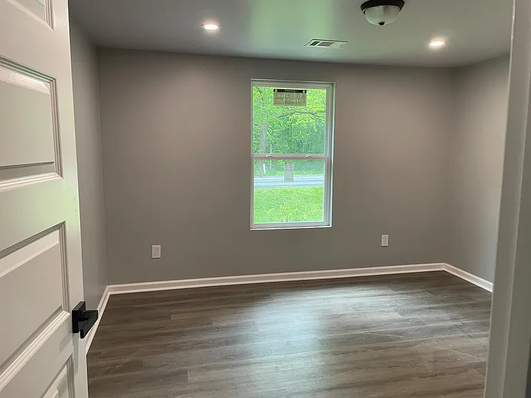 1274 Benton St NW — Photo 11