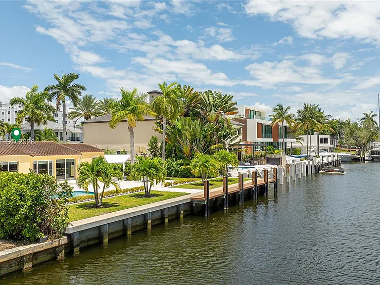 330 Coconut Isle Dr — Photo 40