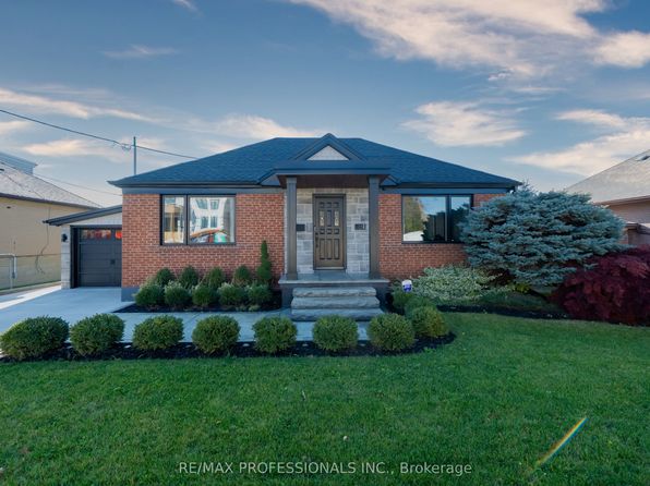 745 Glengrove Ave W, Toronto, ON M6B 2J7