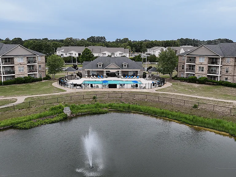Parcstone Apartments — Photo 30