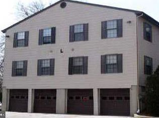 22 S Springfield Rd APT O2, Clifton Heights, PA 19018