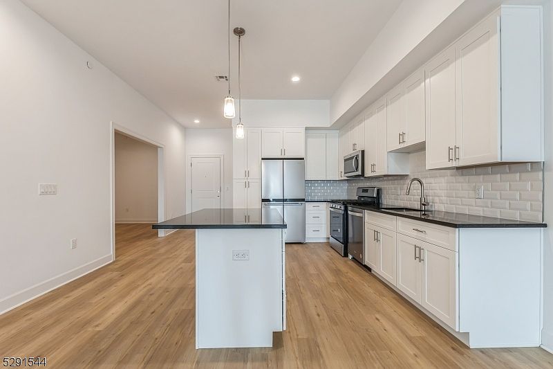 17 Hook Mountain Rd Montville NJ Zillow