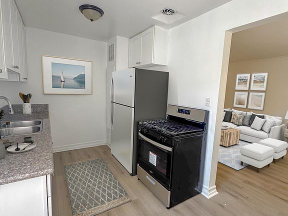 4th image of 3118 S Durango Ave #1