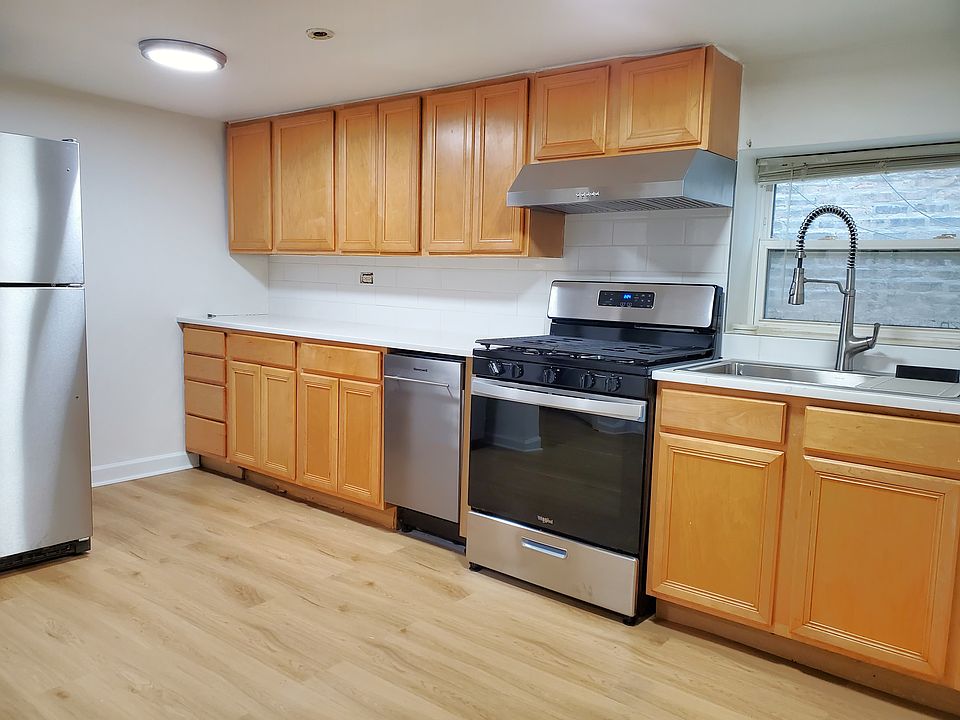 1st image of 4509 N Christiana Ave #G