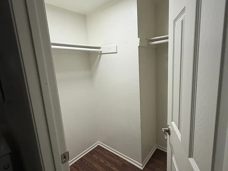 Grand House — Photo 14