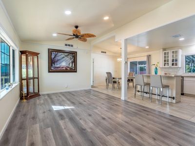 155 Security Ln, Sacramento, CA, 95828