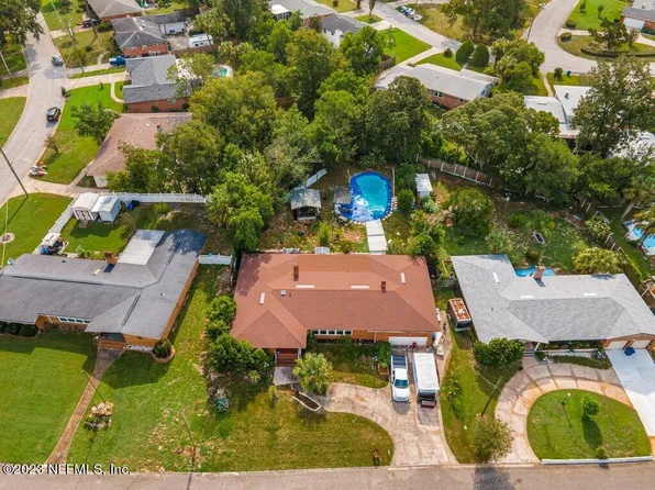 1911 WOODLEIGH Drive W, Jacksonville, FL 32211
